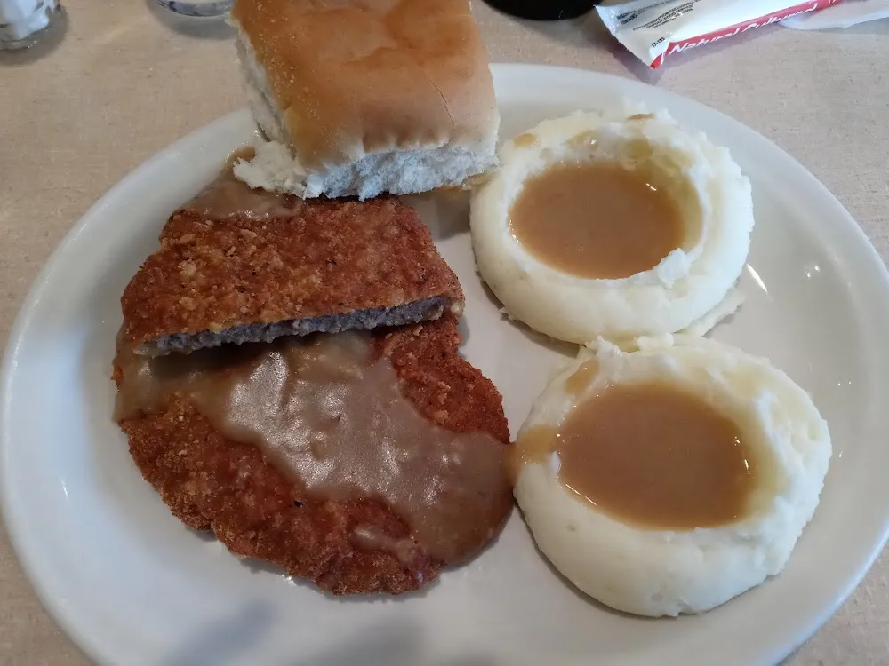 Country Fried Steak 2 Sides & Dinner Roll